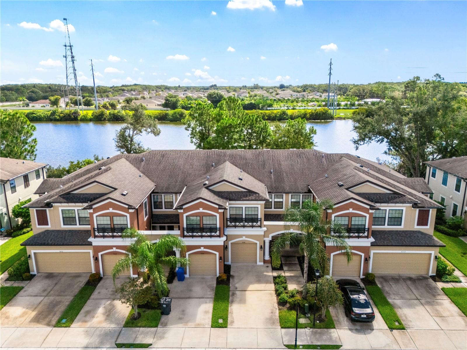 9208 FOX SPARROW RD