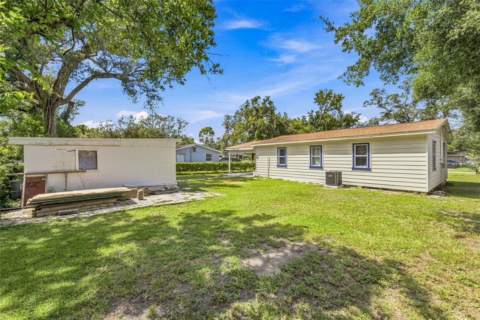 807 E ORCHID AVE