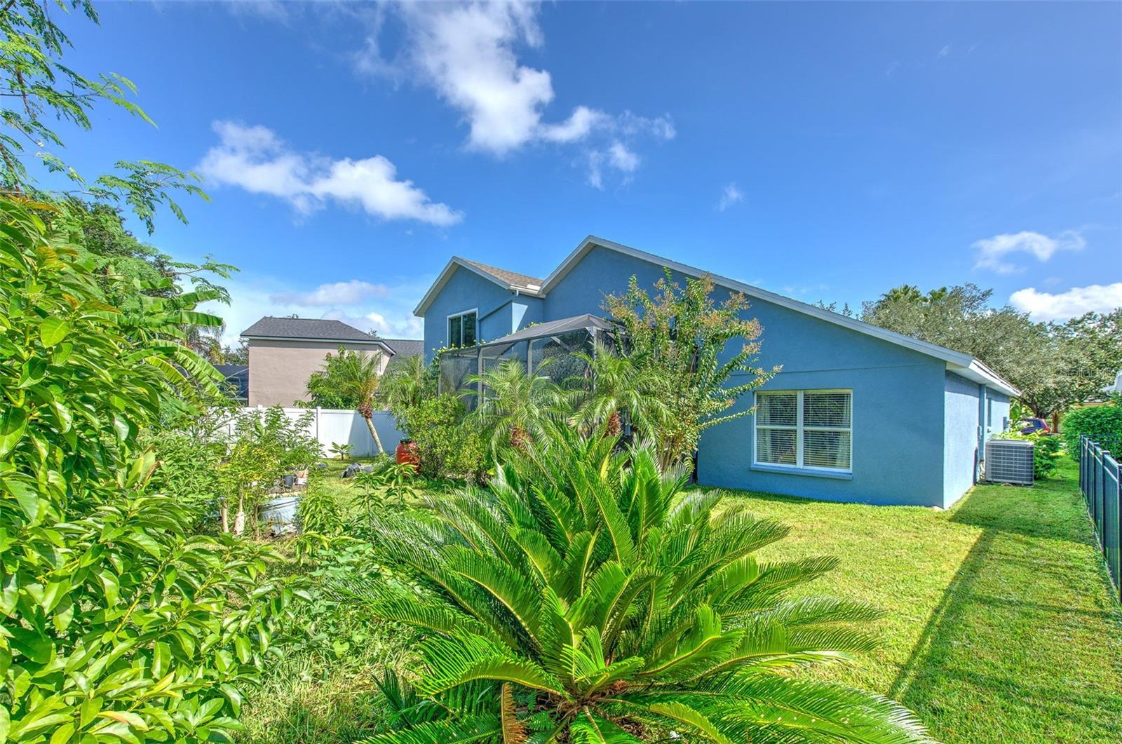 5847 HERONRISE CRESCENT DR