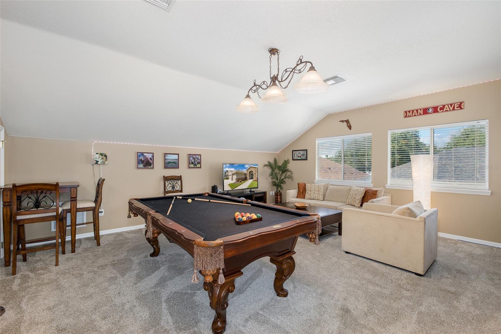 15220 OCTAVIA LN