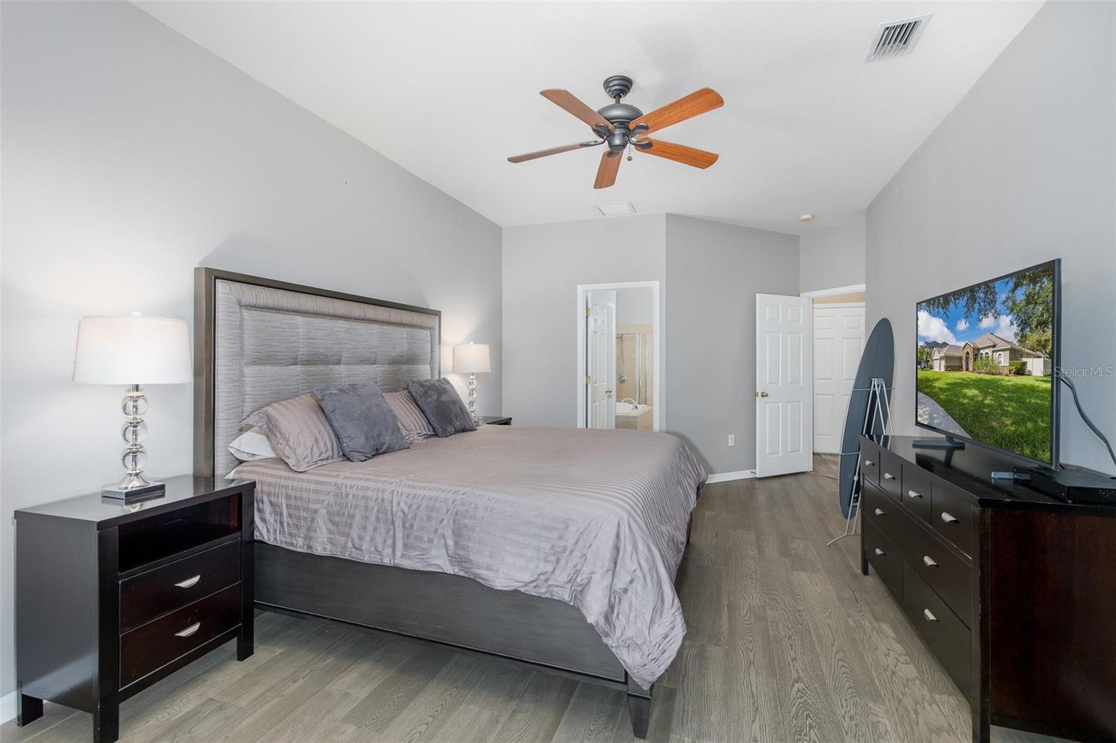 15220 OCTAVIA LN