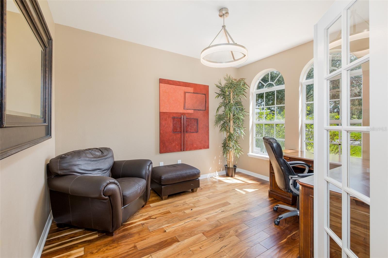 15220 OCTAVIA LN