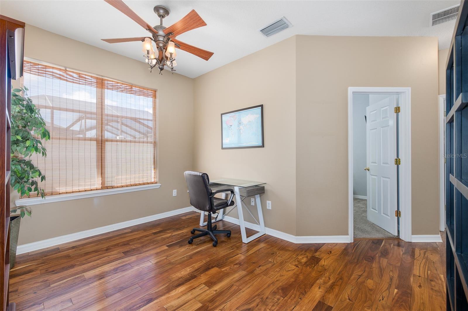 15220 OCTAVIA LN