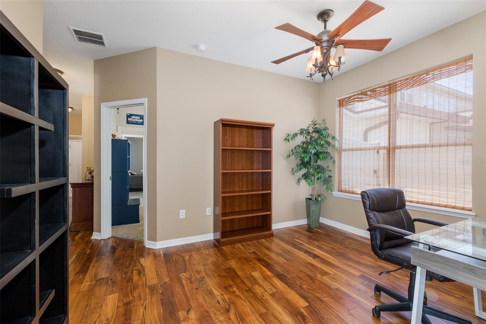 15220 OCTAVIA LN