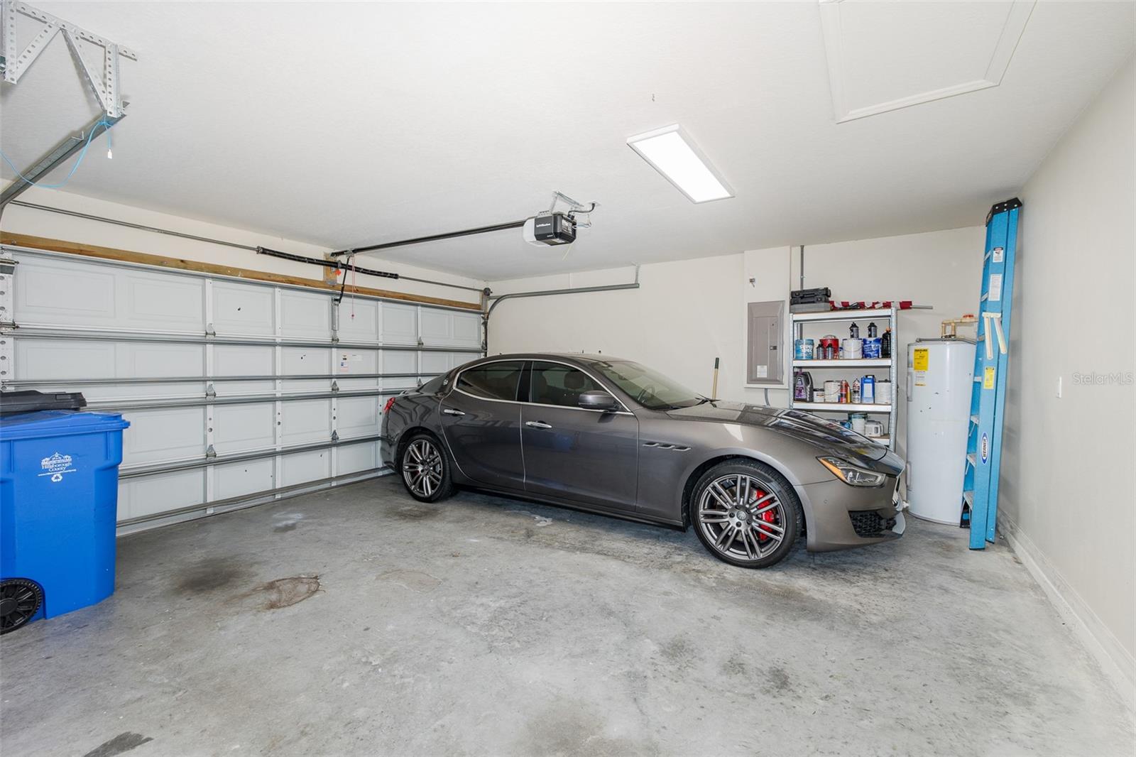 15220 OCTAVIA LN