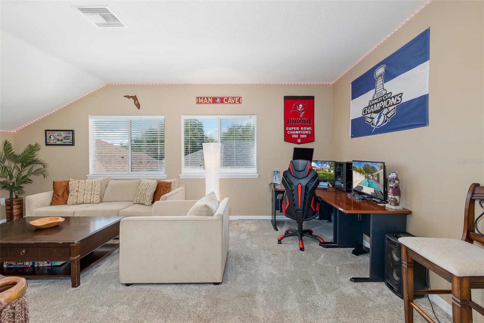 15220 OCTAVIA LN