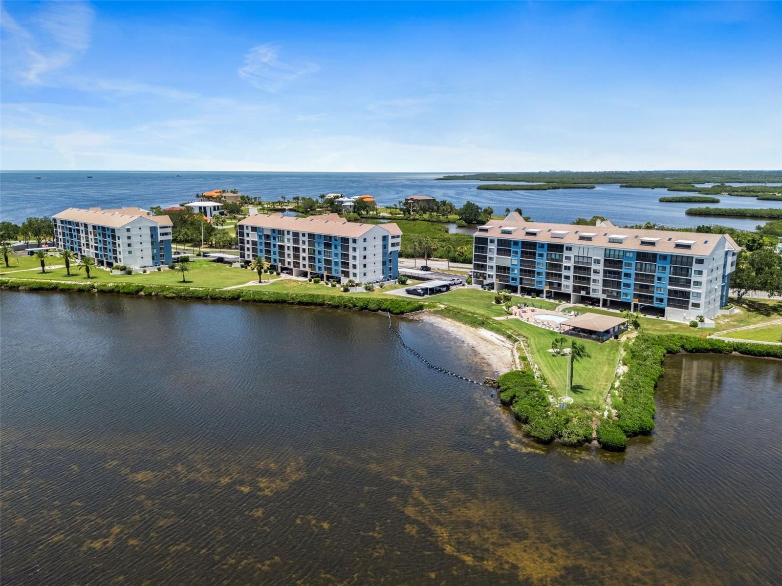 4620 BAY BLVD #1142