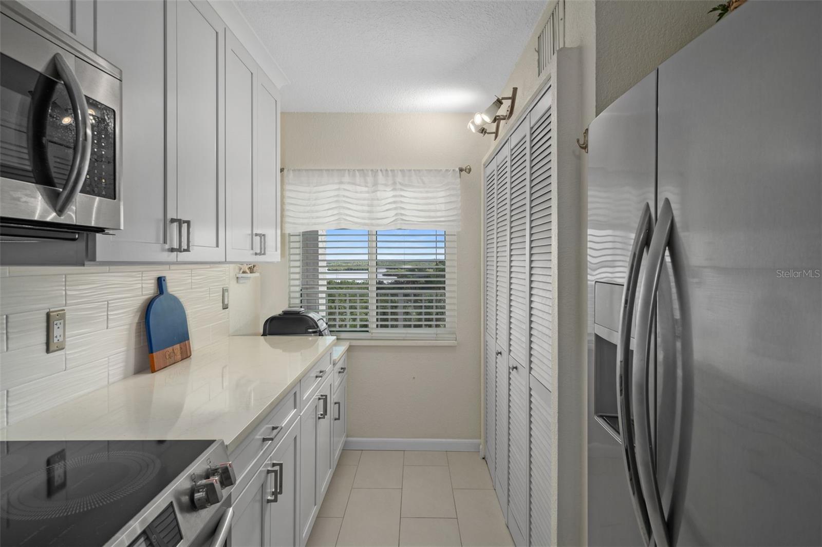 4620 BAY BLVD #1142