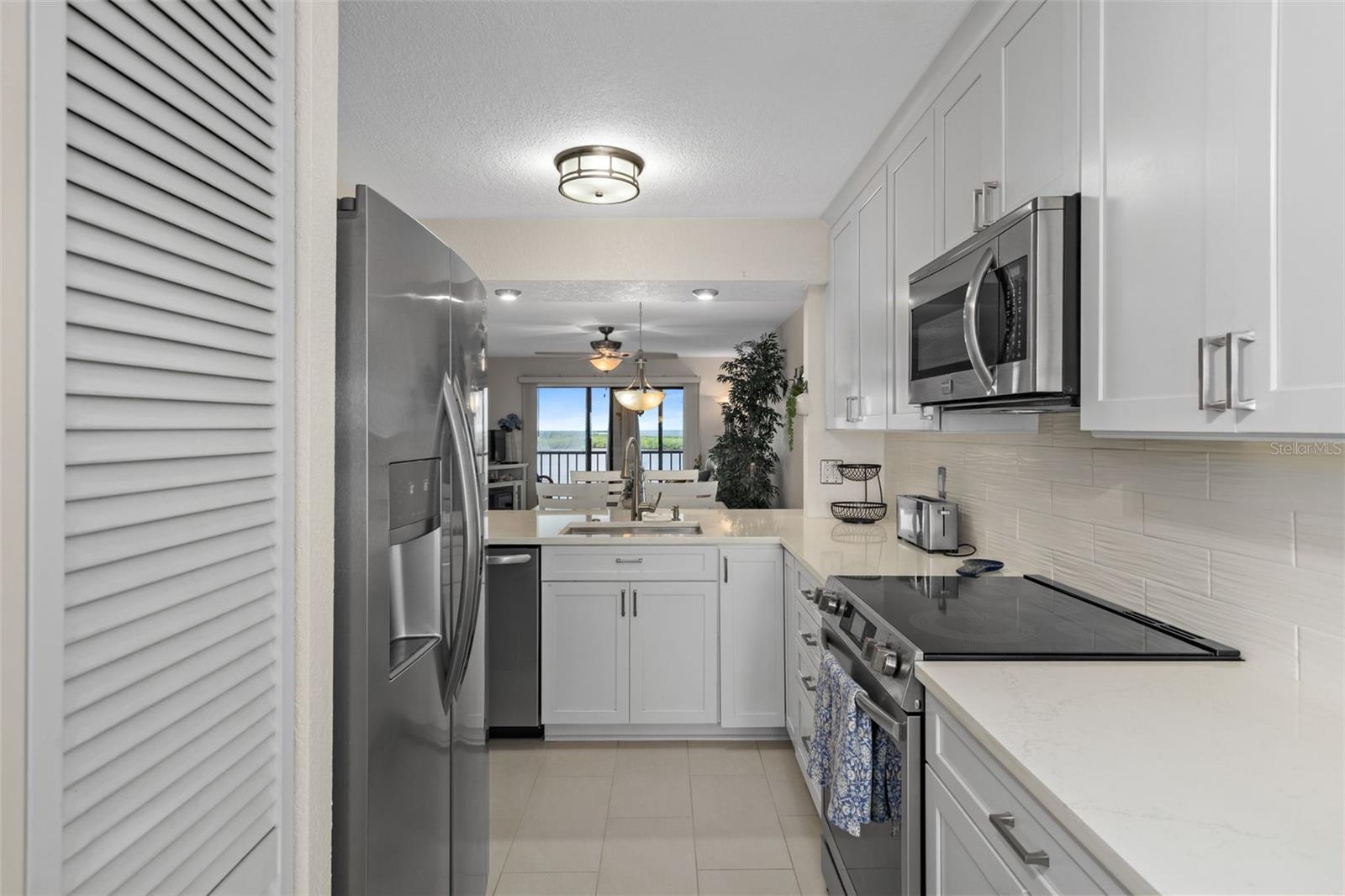 4620 BAY BLVD #1142