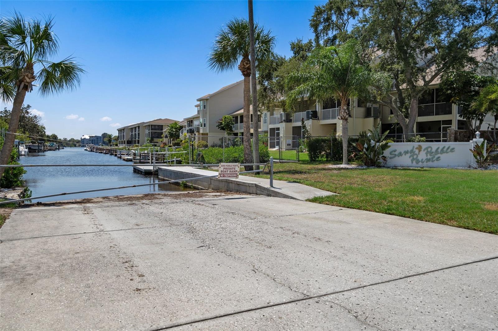 4620 BAY BLVD #1142