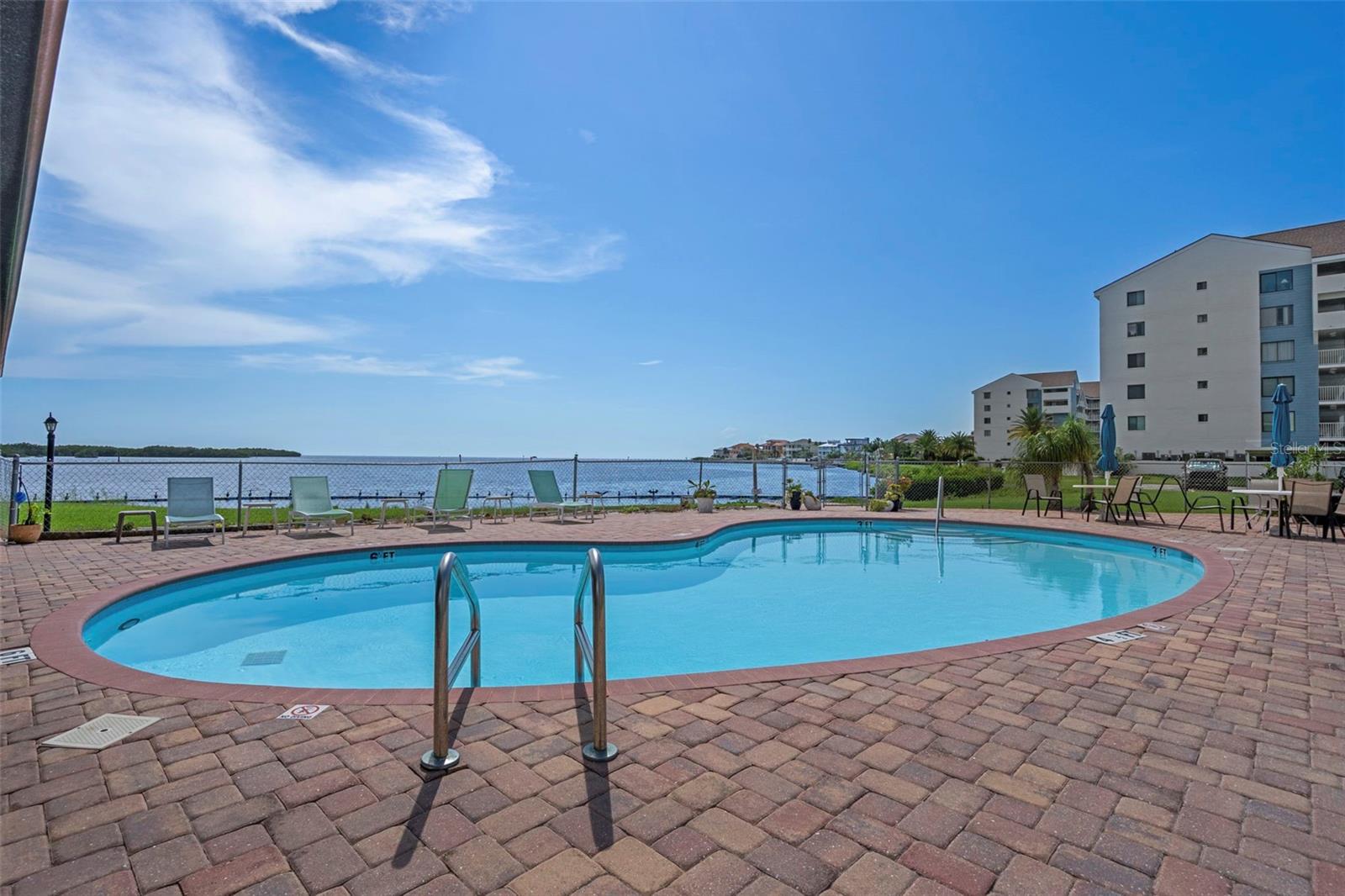 4620 BAY BLVD #1142