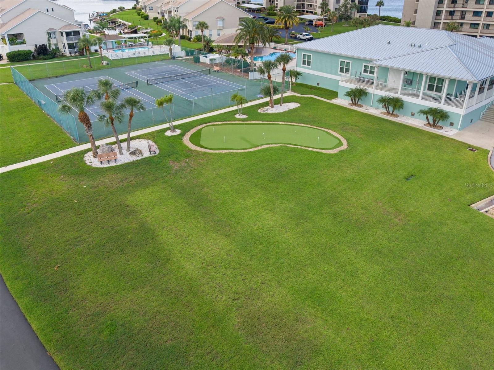 4620 BAY BLVD #1142