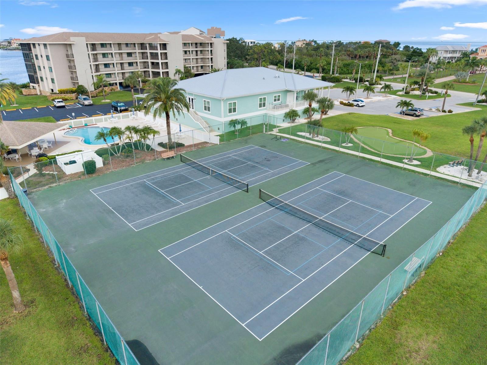 4620 BAY BLVD #1142