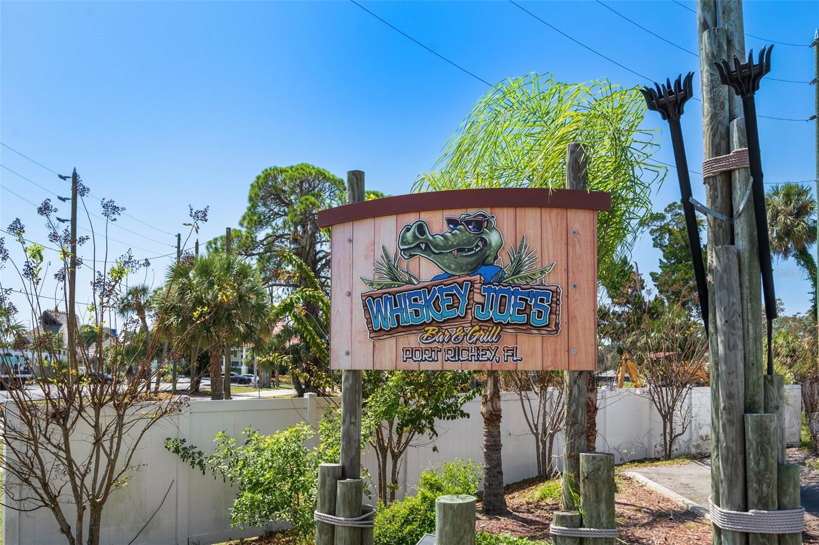 4620 BAY BLVD #1142