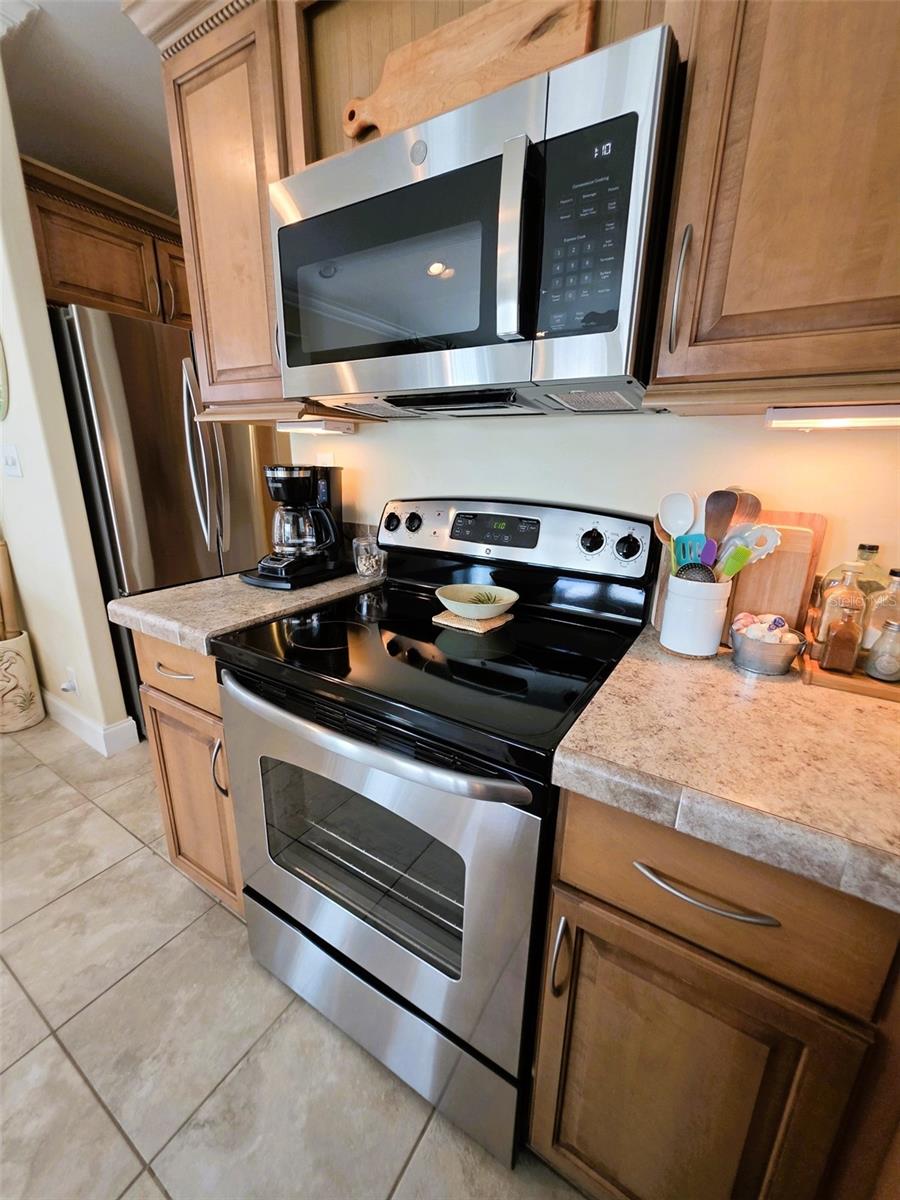 20300 LEONARD - LOT 33
