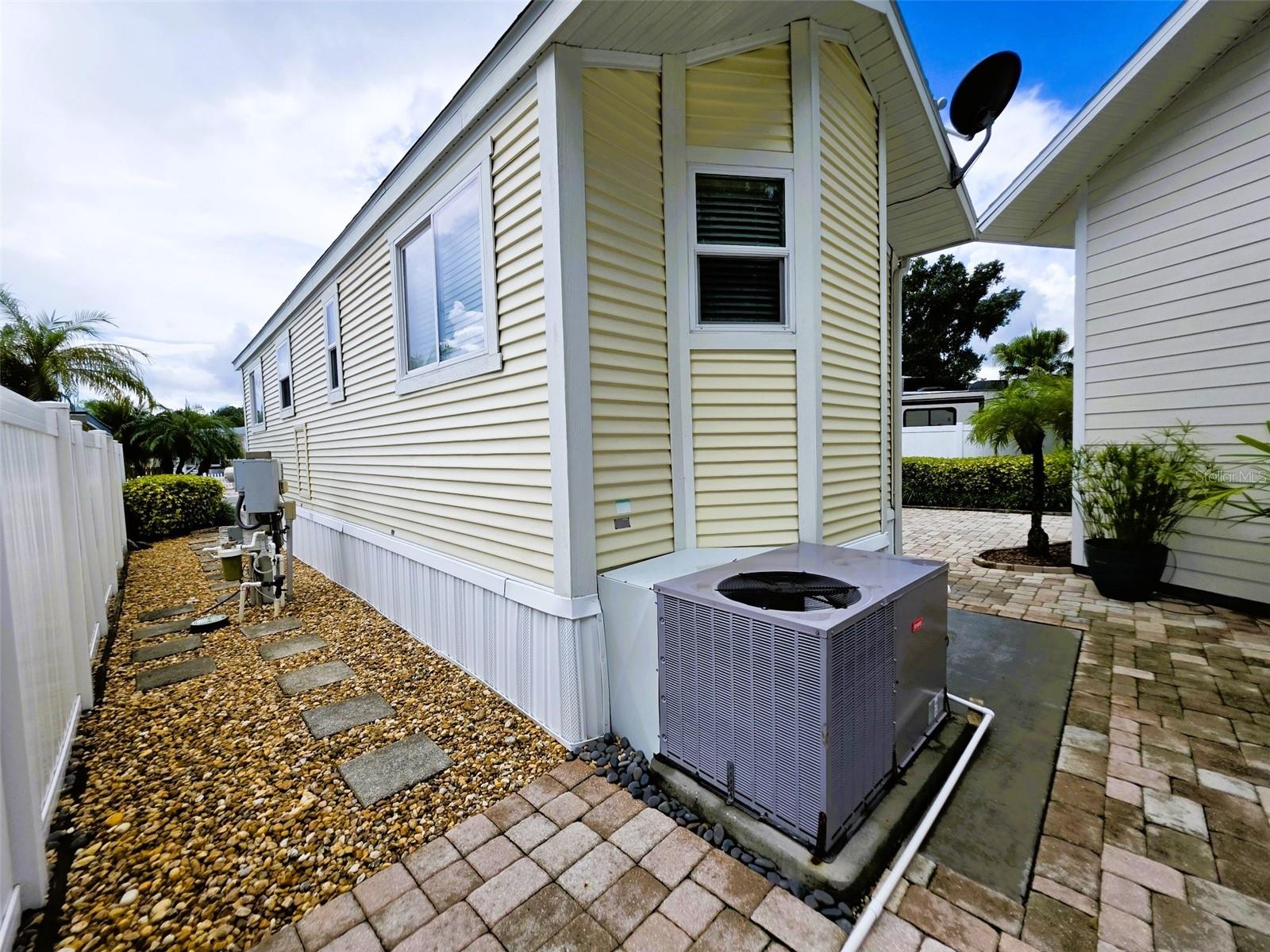 20300 LEONARD - LOT 33