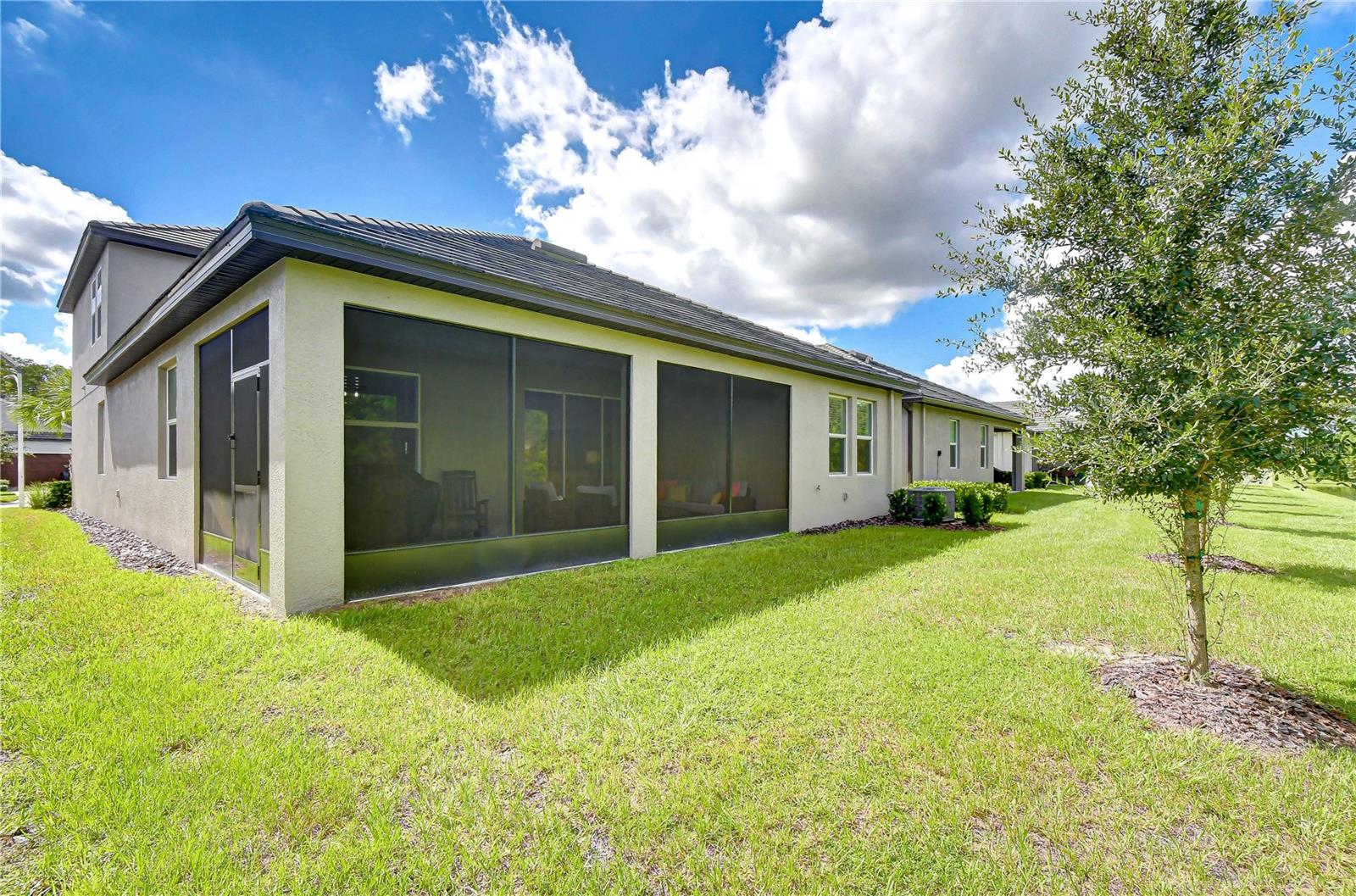 10577 BANYAN BREEZE BLVD