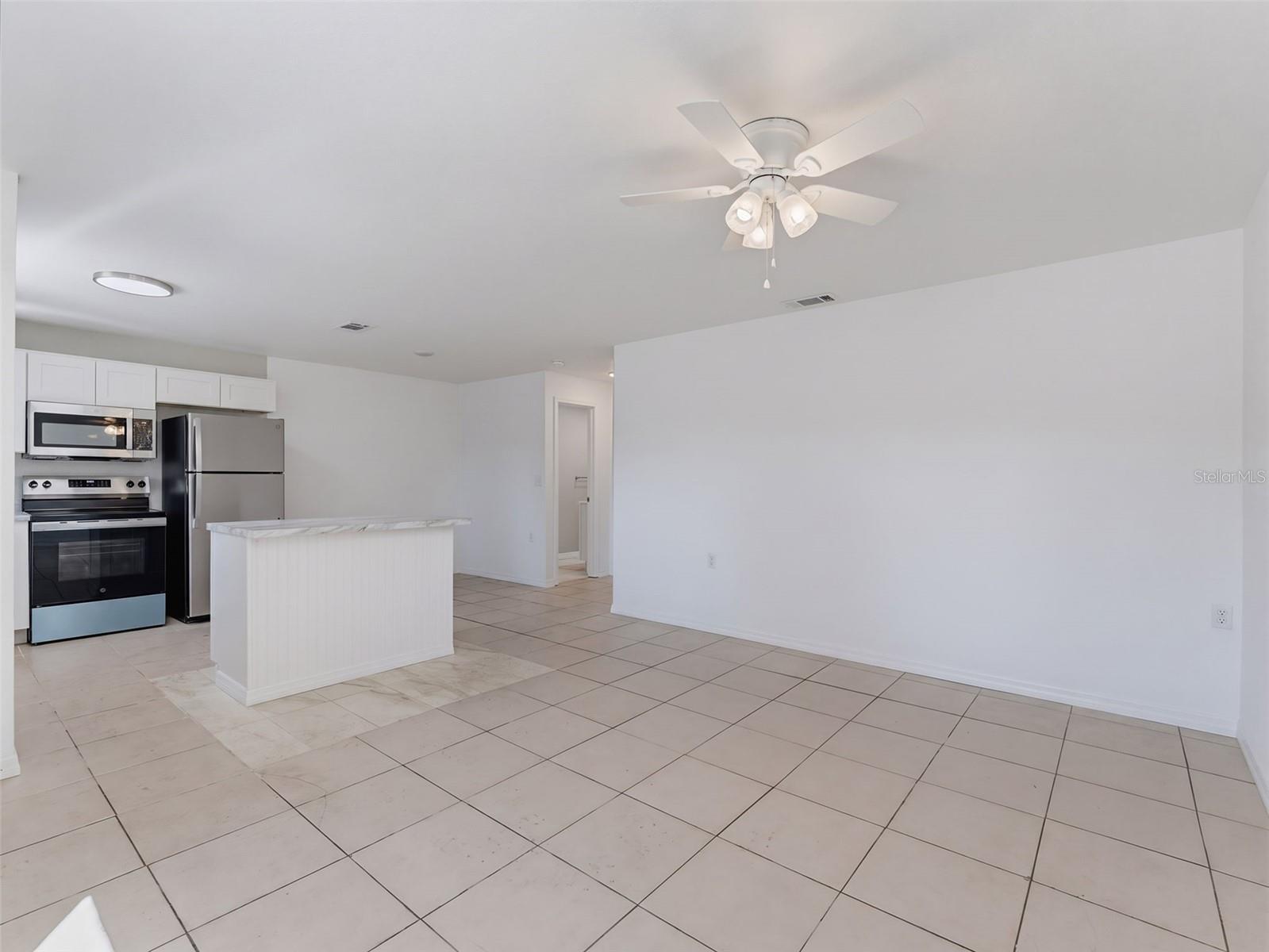 6310 PROVIDENCE CIR #4