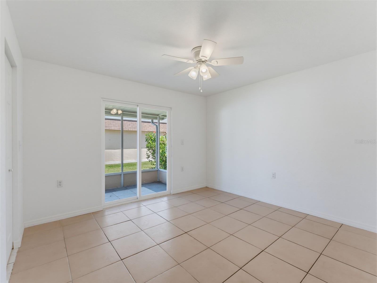 6310 PROVIDENCE CIR #4