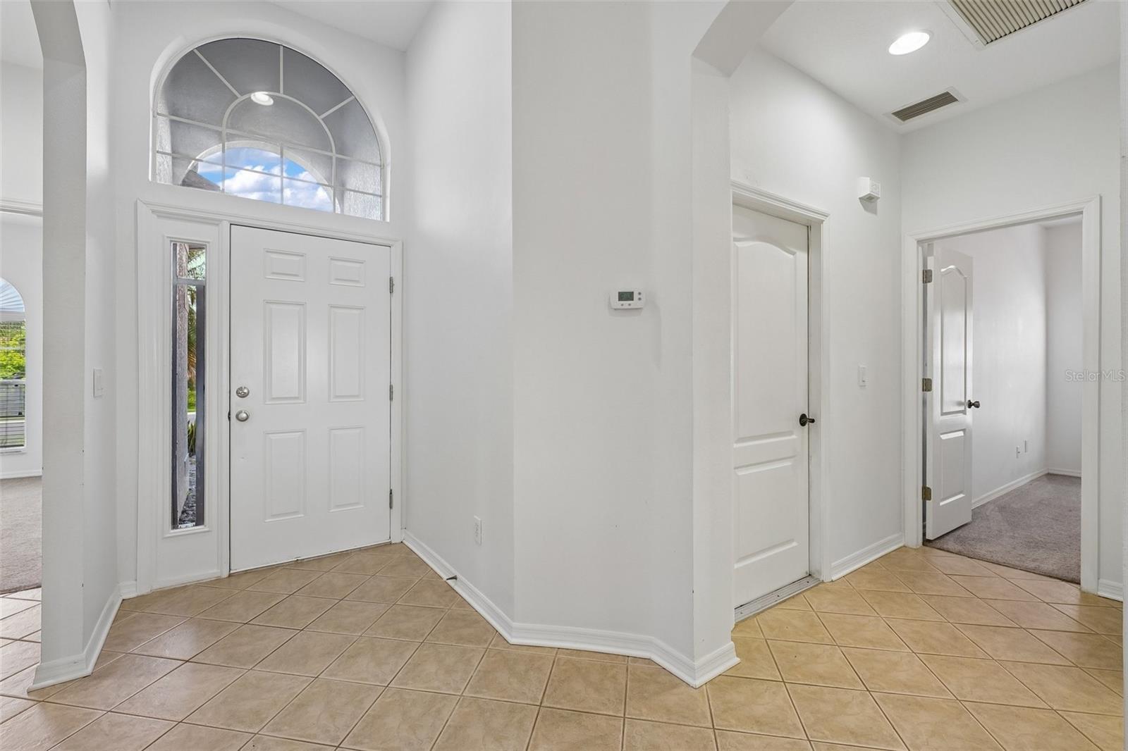 1810 MIRA LAGO CIR