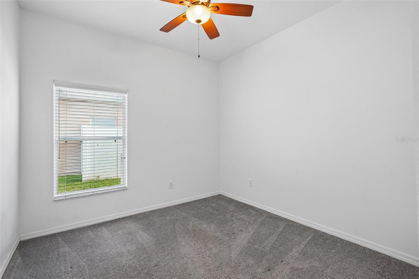 1810 MIRA LAGO CIR