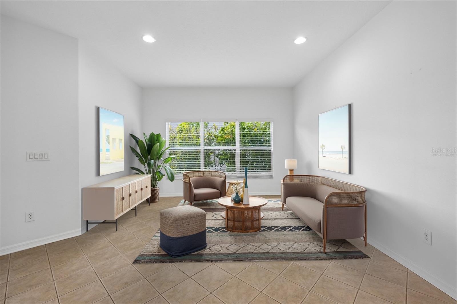 1810 MIRA LAGO CIR