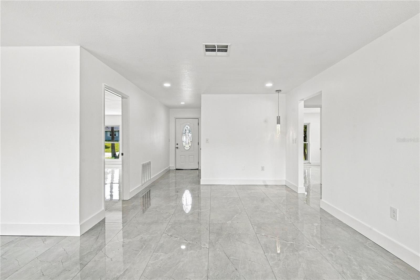 4251 WOODFIELD AVE