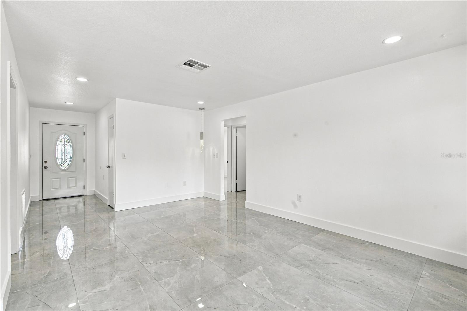 4251 WOODFIELD AVE