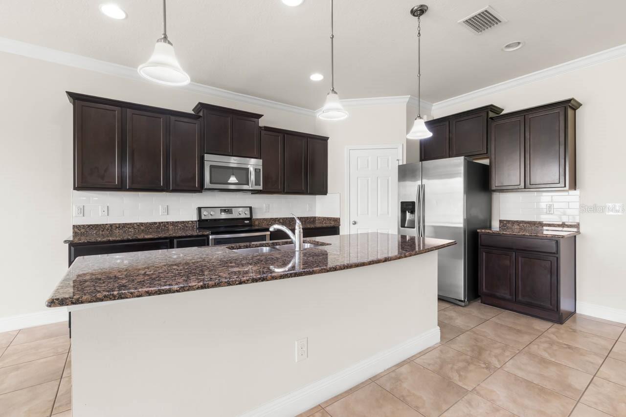 9118 MOUNTAIN MAGNOLIA DR