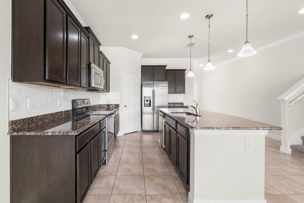 9118 MOUNTAIN MAGNOLIA DR