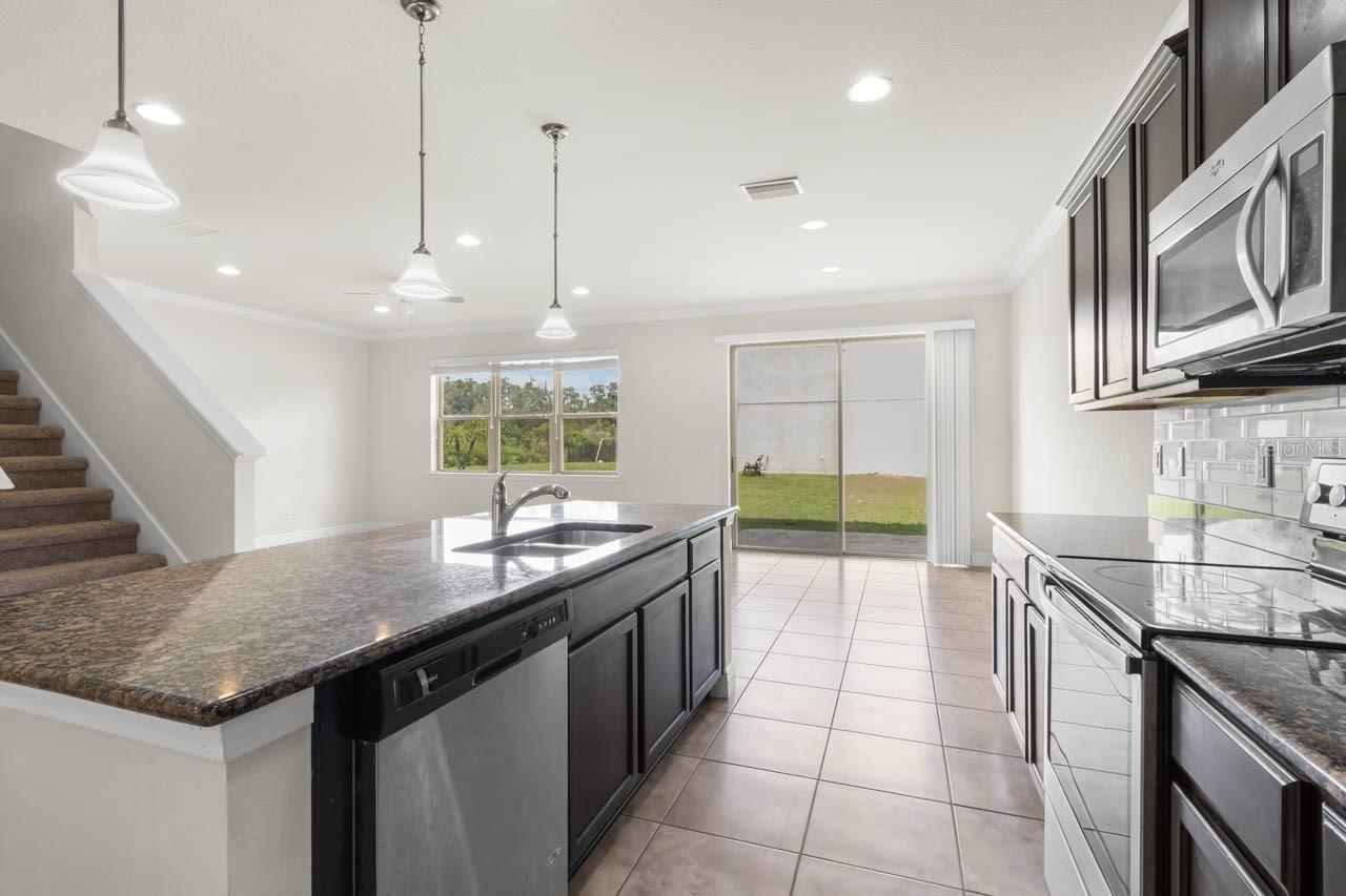 9118 MOUNTAIN MAGNOLIA DR