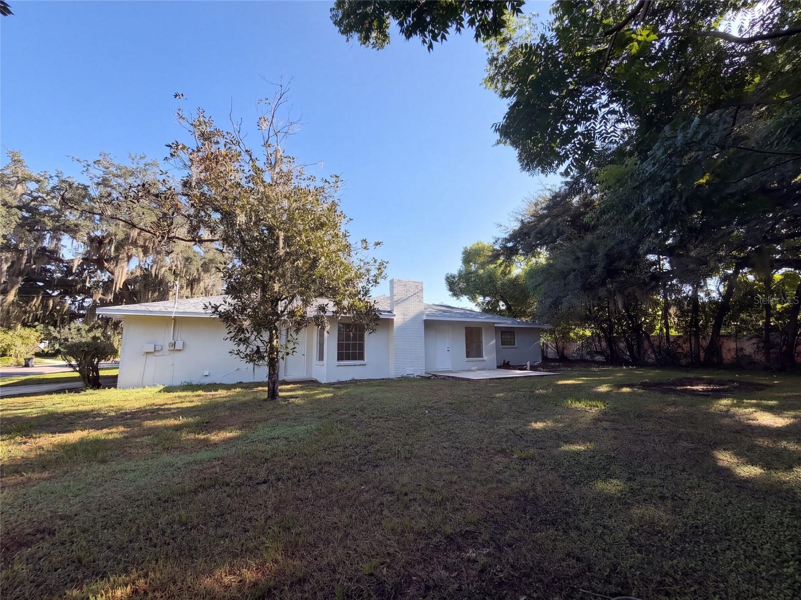 601 CAROLYN DR