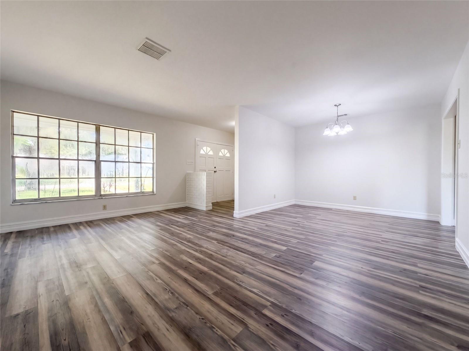 601 CAROLYN DR