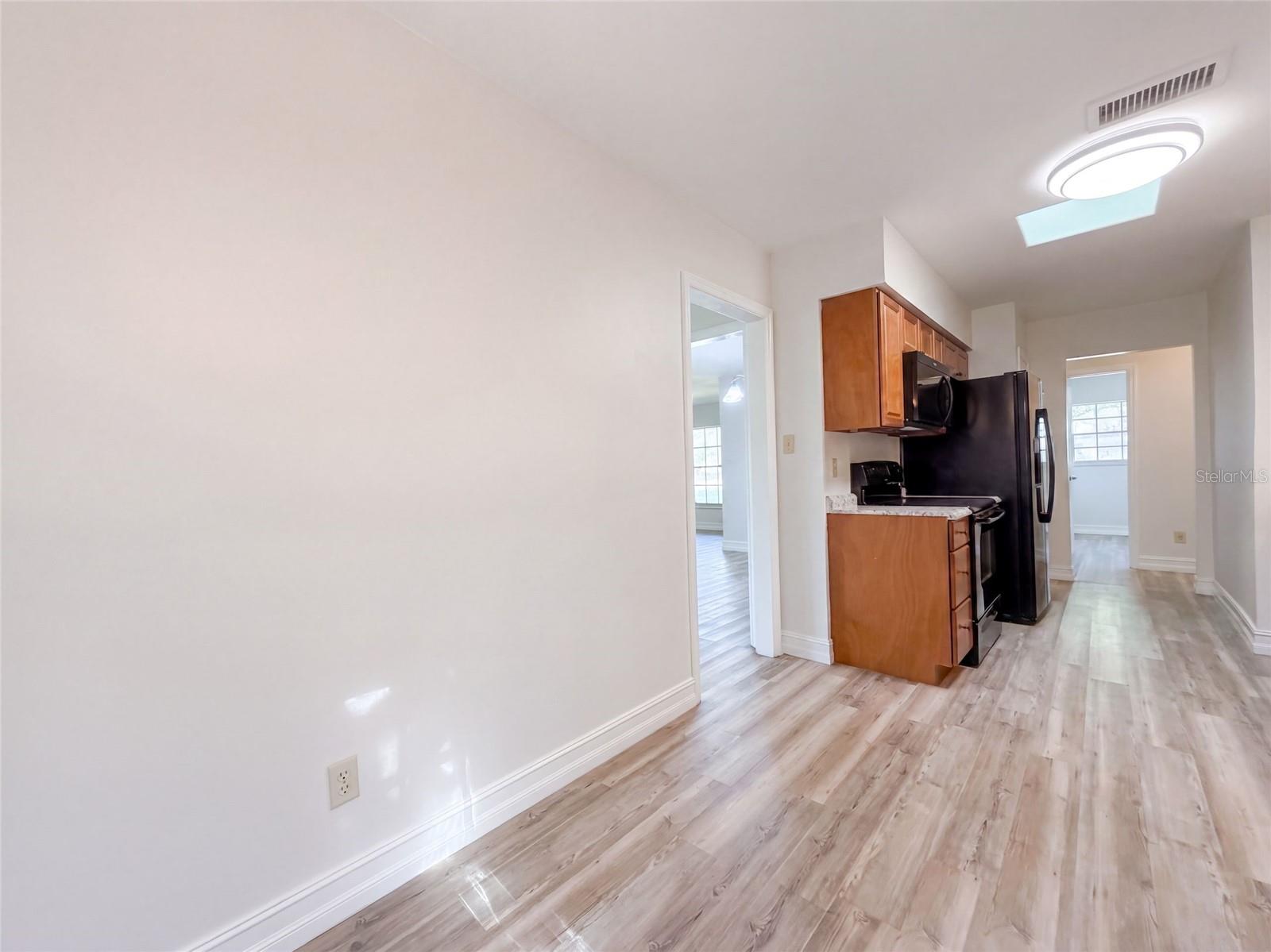 601 CAROLYN DR