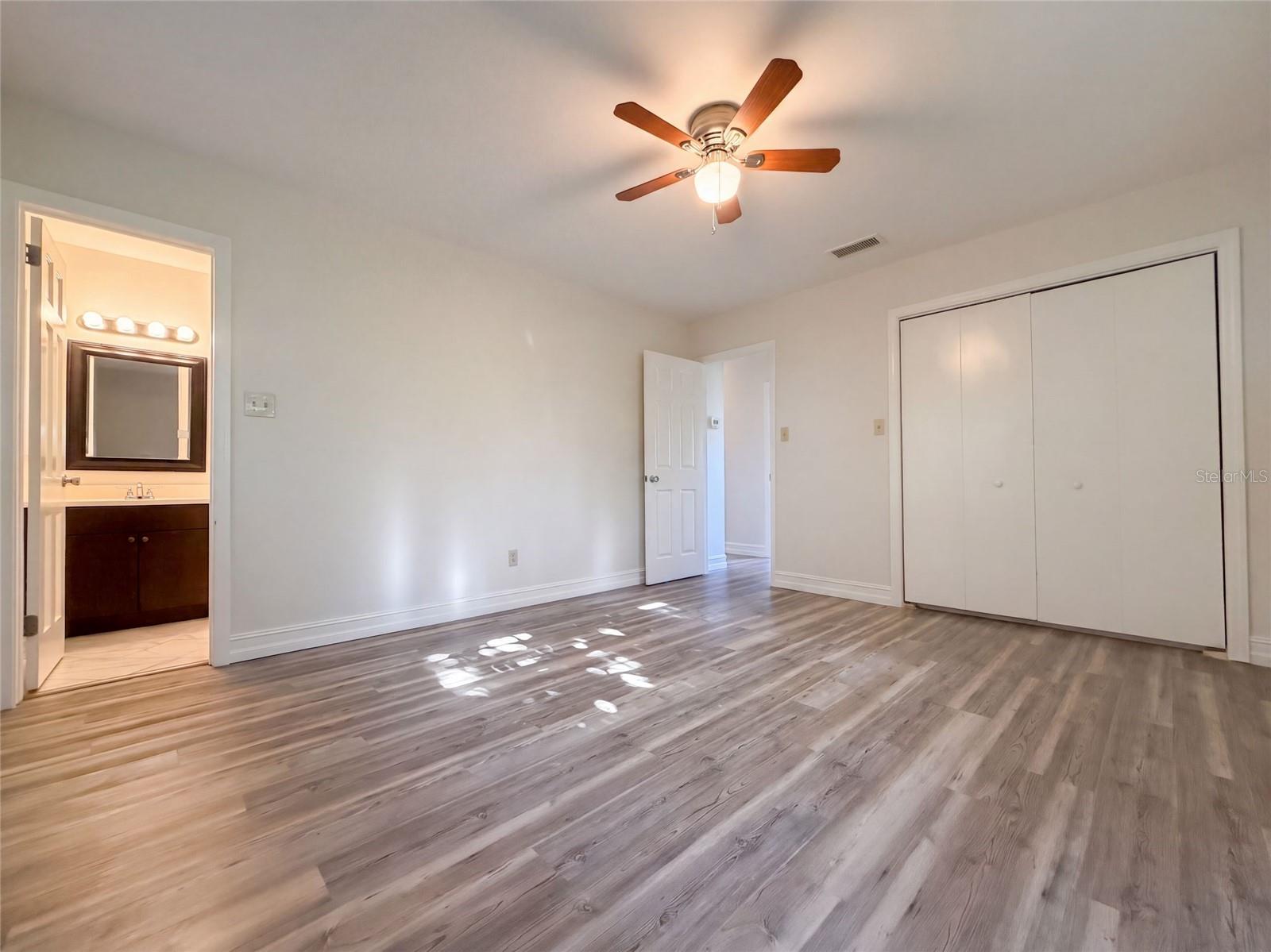 601 CAROLYN DR