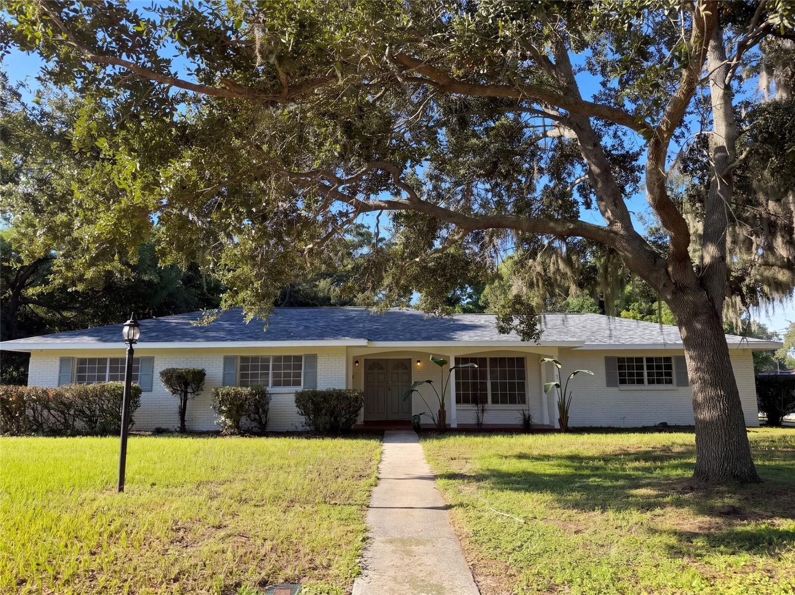 601 CAROLYN DR