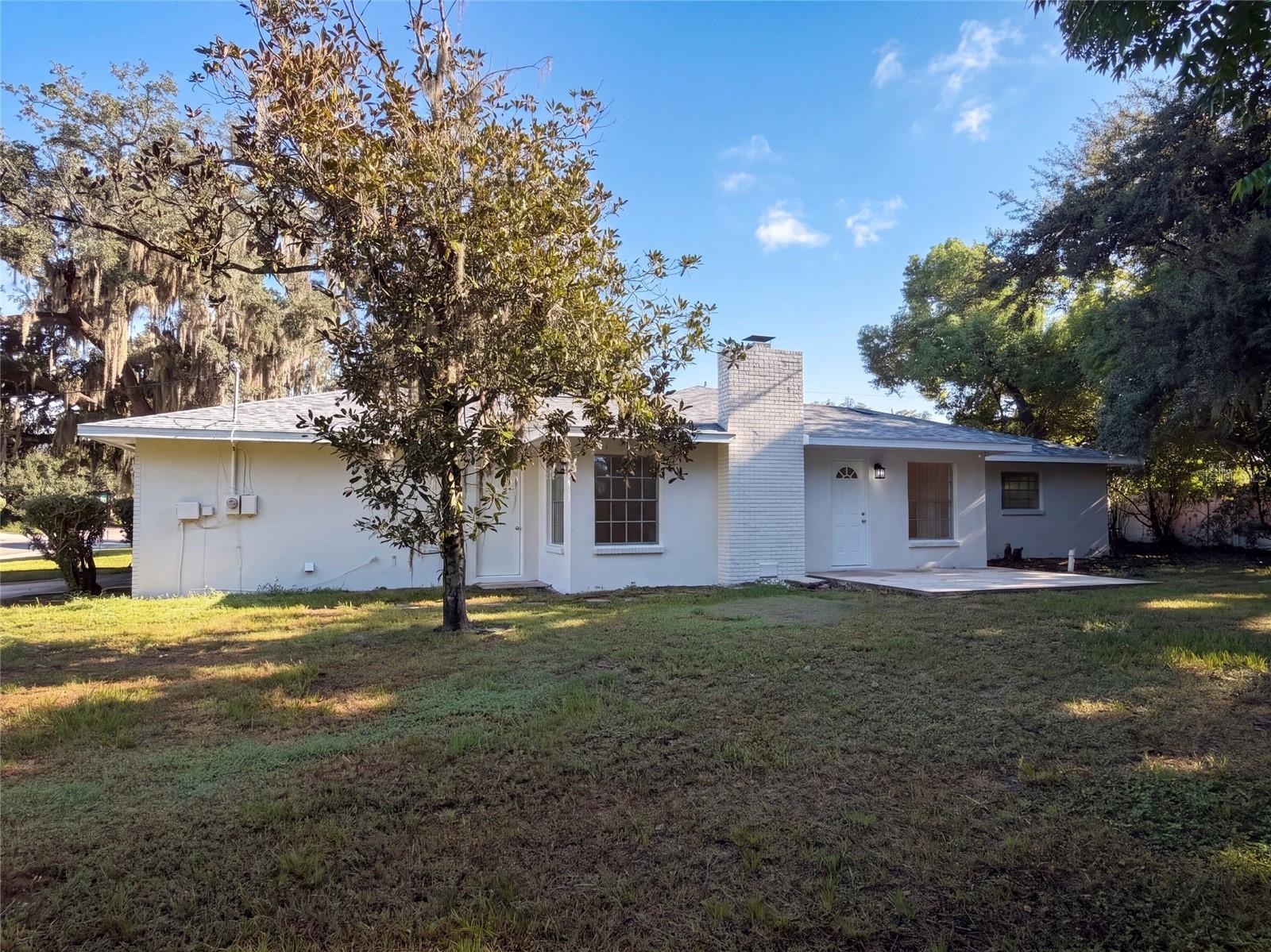 601 CAROLYN DR