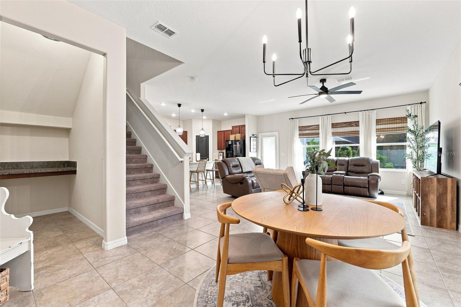 8096 SEAGARDEN LN
