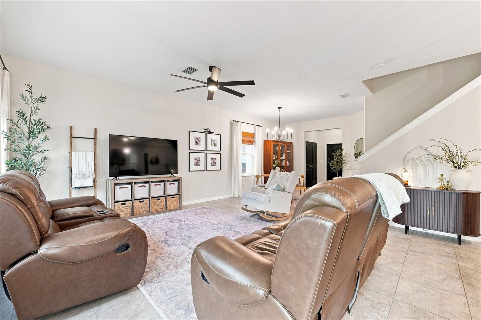 8096 SEAGARDEN LN