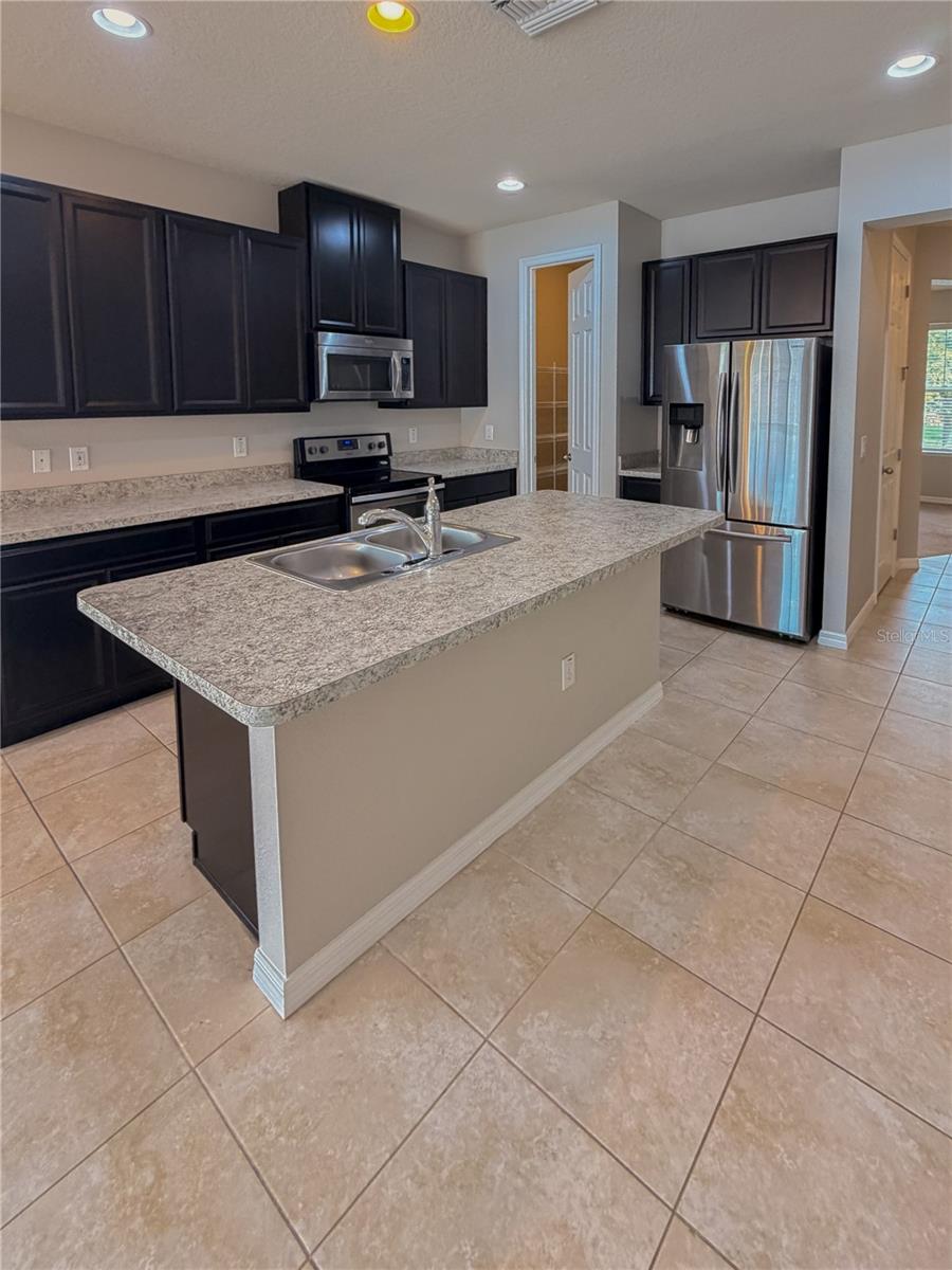 5022 SUNCATCHER DR