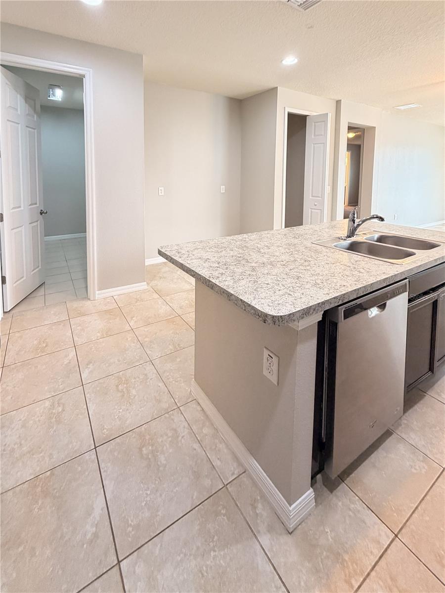 5022 SUNCATCHER DR