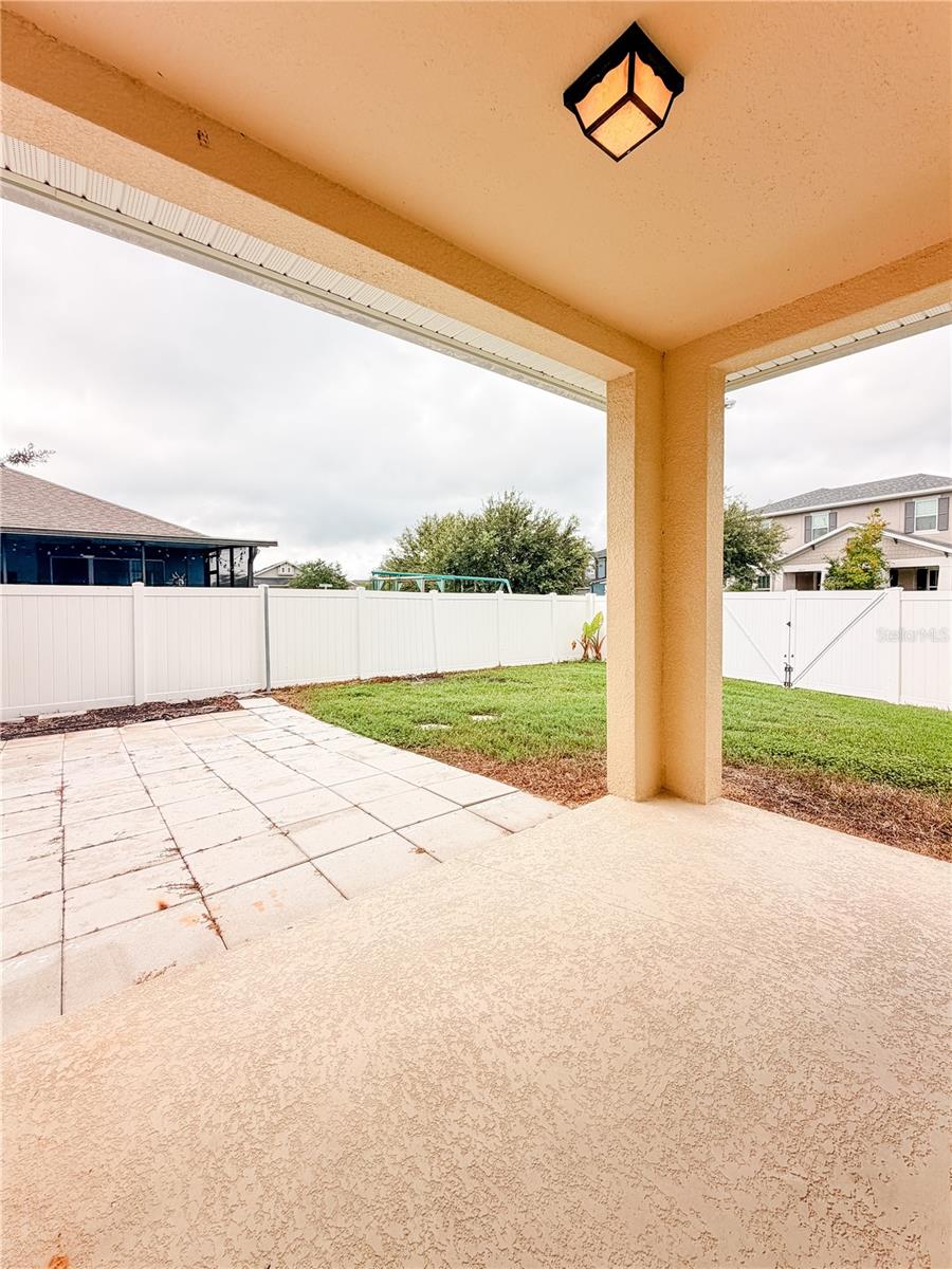 5022 SUNCATCHER DR