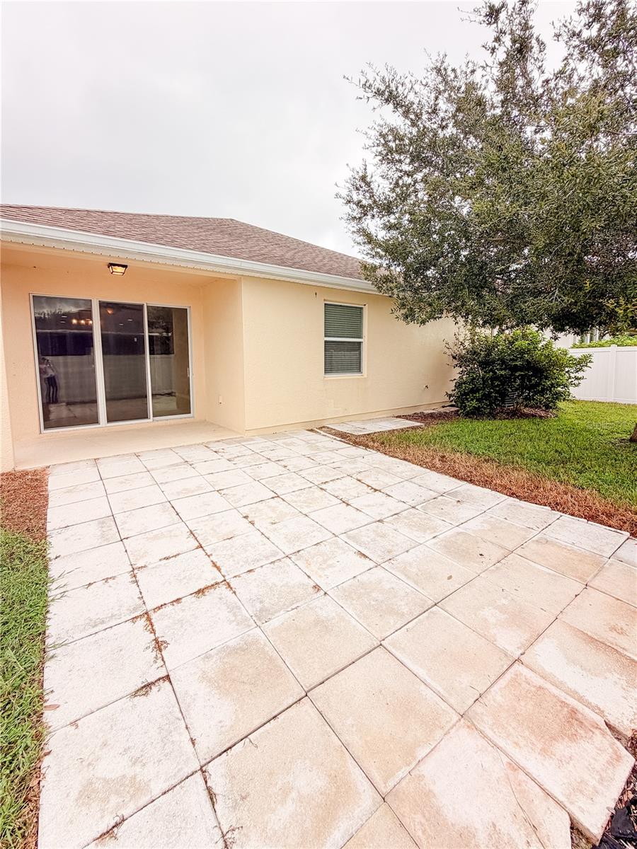 5022 SUNCATCHER DR