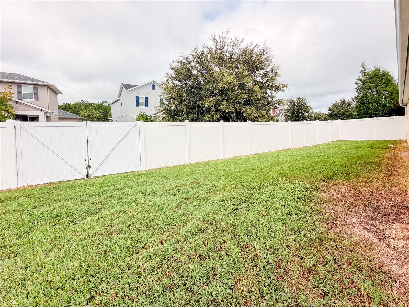 5022 SUNCATCHER DR
