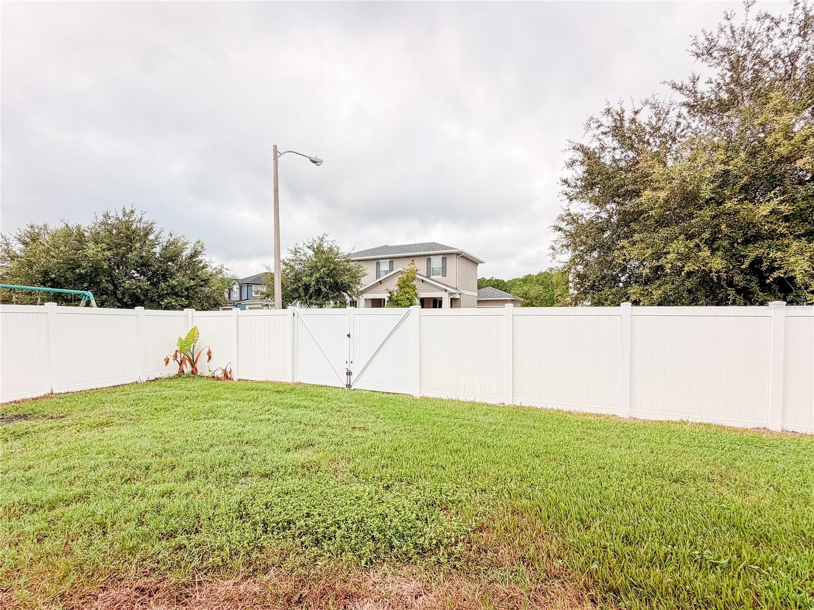 5022 SUNCATCHER DR