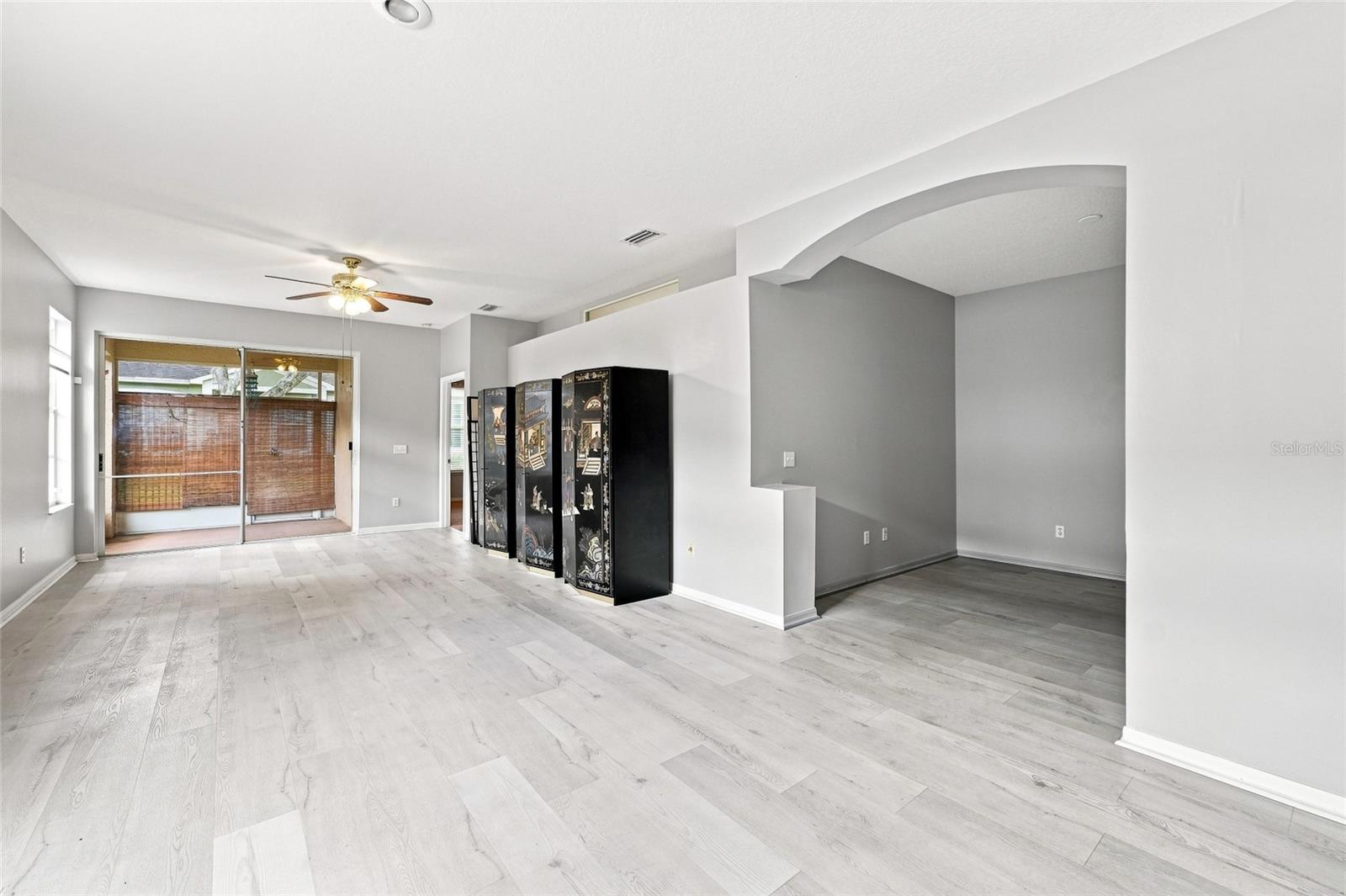 19126 WHITE WING PL