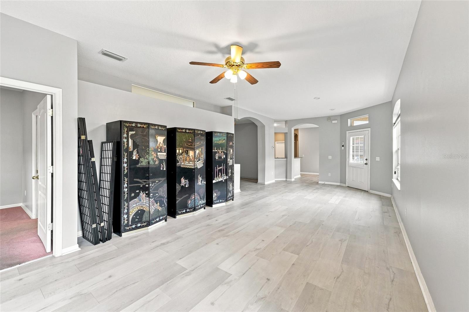 19126 WHITE WING PL