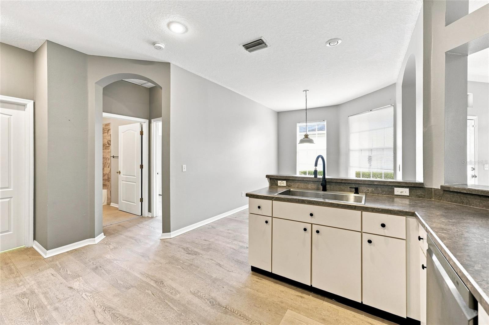 19126 WHITE WING PL