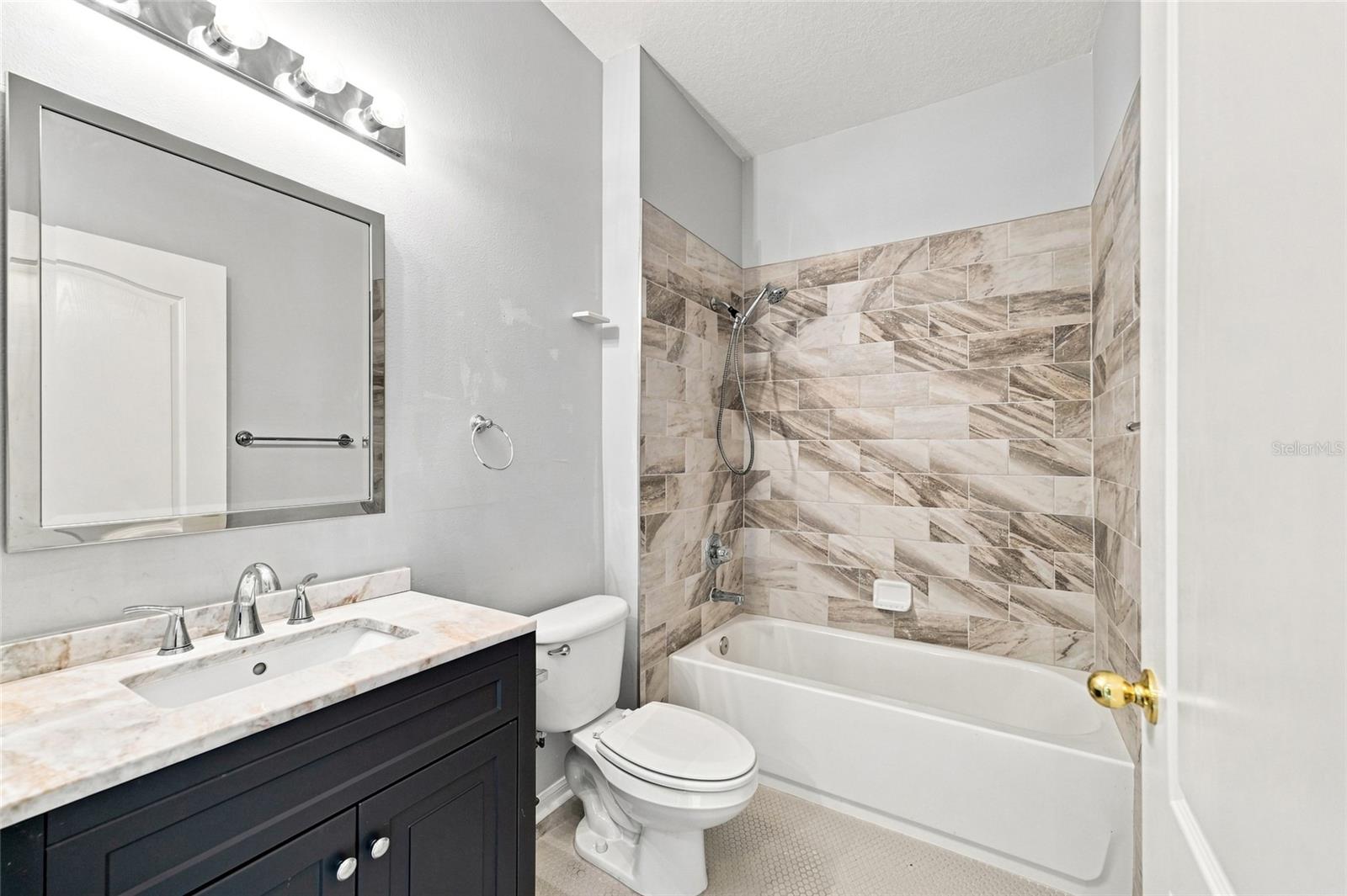 19126 WHITE WING PL