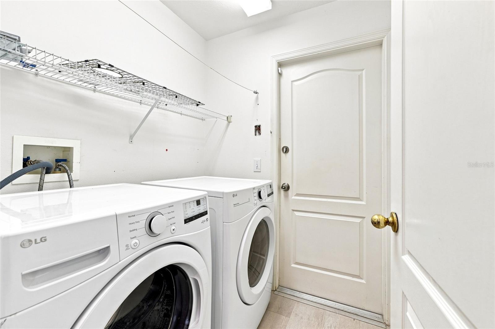 19126 WHITE WING PL